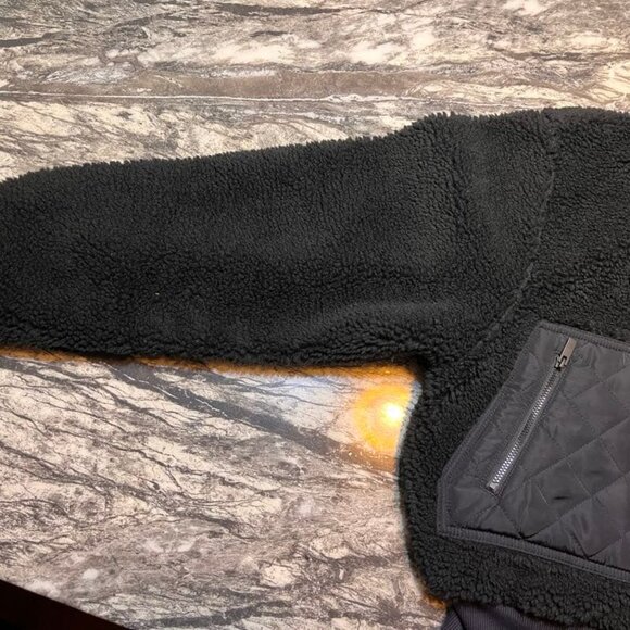 Alo Yoga Women's Black Sherpa Edge Bomber Jacket - Picture 8 of 8